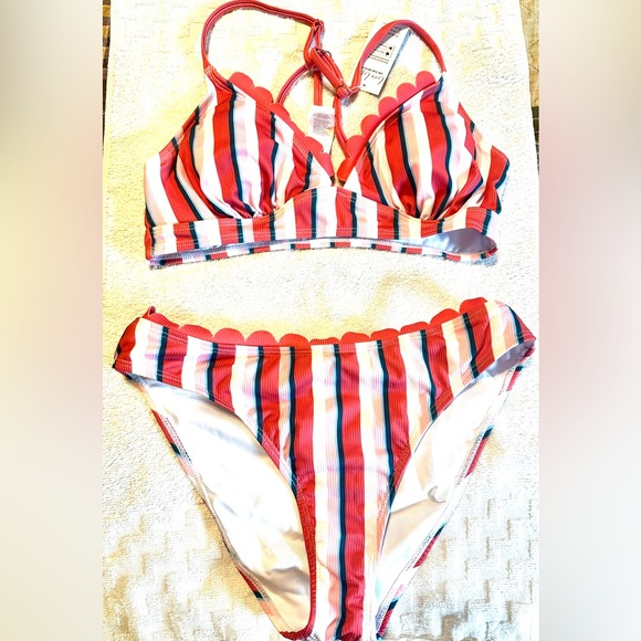 Cupshe Bikini Bralette & Cheeky Bottoms Set - Picture 5 of 7